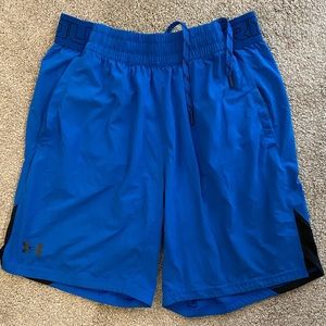 Mens - Under Armour - Fitted HeatGear Athletic Shorts - size Large - Blue